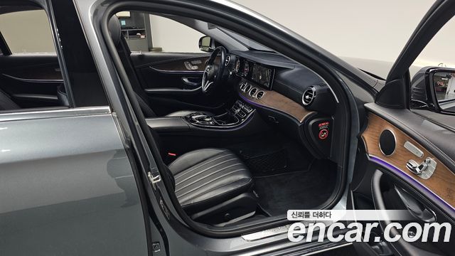 Mercedes-Benz E-Class E220d 4MATIC Exclusive
