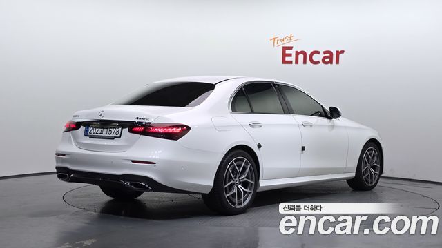Mercedes-Benz E-Class E220d 4MATIC AMG Line