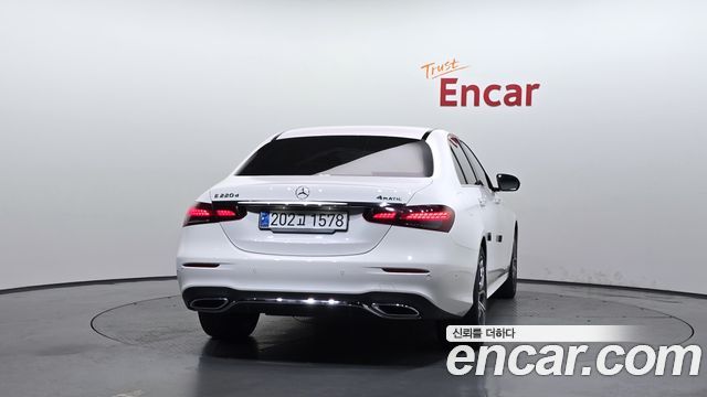 Mercedes-Benz E-Class E220d 4MATIC AMG Line