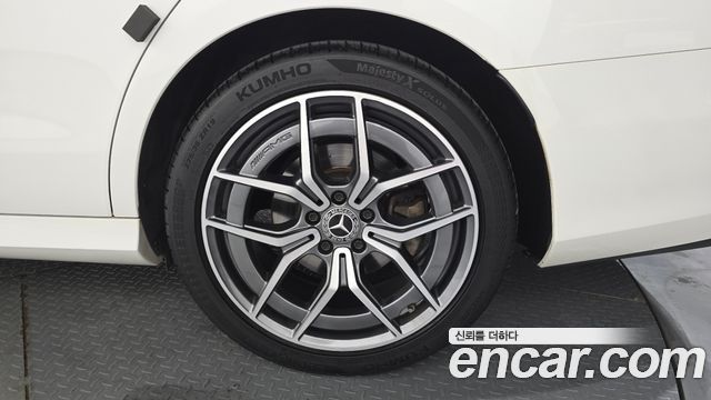 Mercedes-Benz E-Class E220d 4MATIC AMG Line