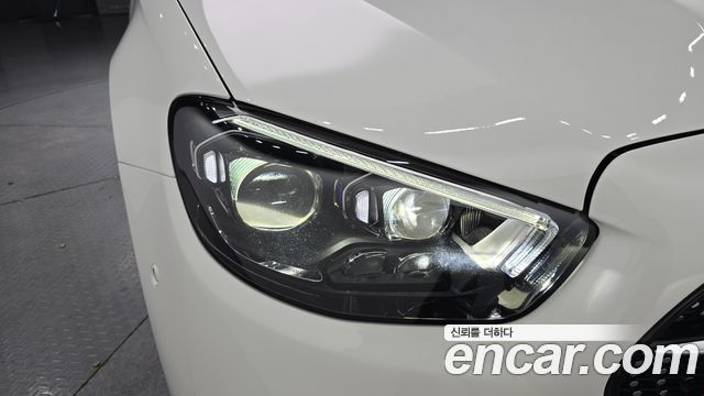Mercedes-Benz E-Class E220d 4MATIC AMG Line