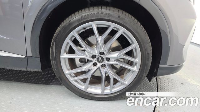 Audi Q4 e-tron 45 Premium