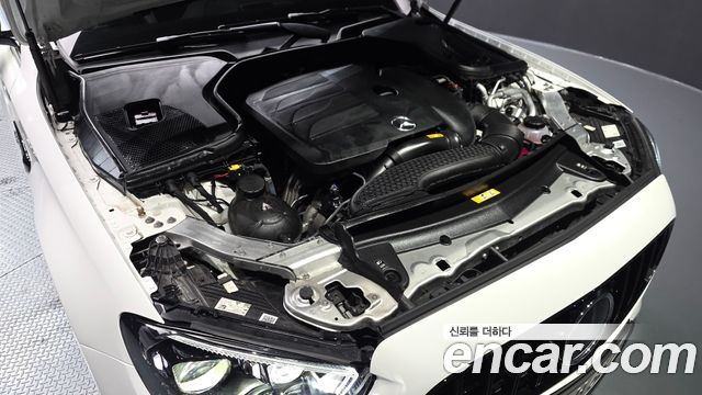 Mercedes-Benz E-Class E350 4MATIC AMG Line