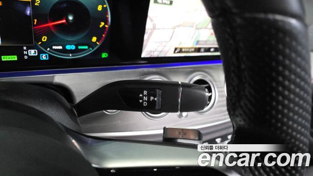 Mercedes-Benz E-Class E350 4MATIC AMG Line