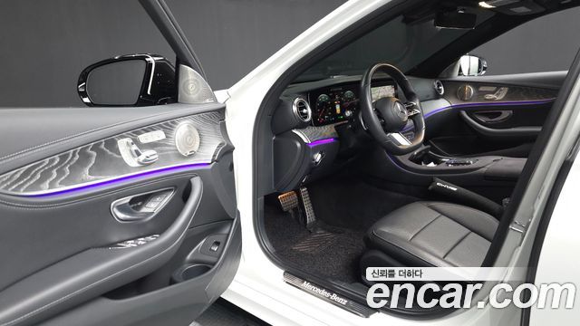 Mercedes-Benz E-Class E350 4MATIC AMG Line