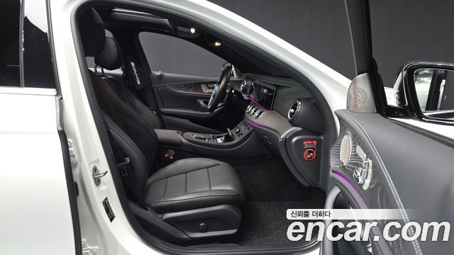 Mercedes-Benz E-Class E350 4MATIC AMG Line