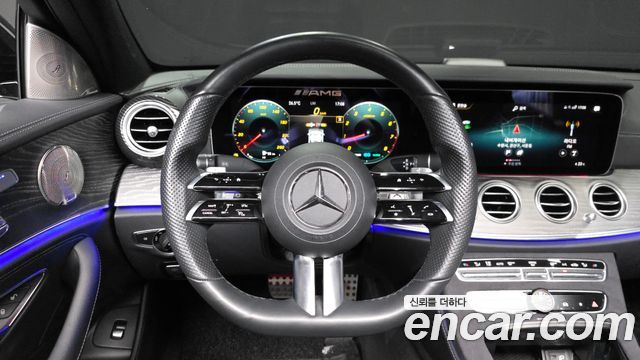 Mercedes-Benz E-Class E350 4MATIC AMG Line