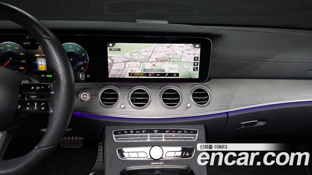 Mercedes-Benz E-Class E350 4MATIC AMG Line