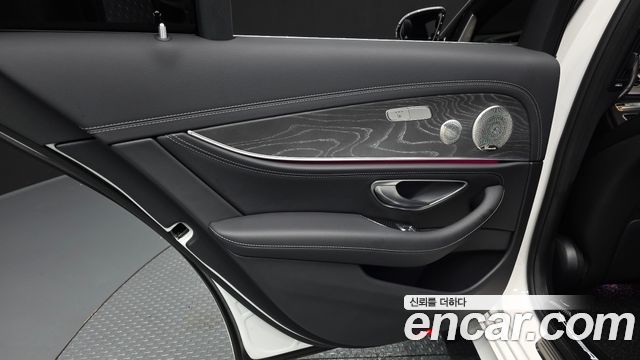 Mercedes-Benz E-Class E350 4MATIC AMG Line