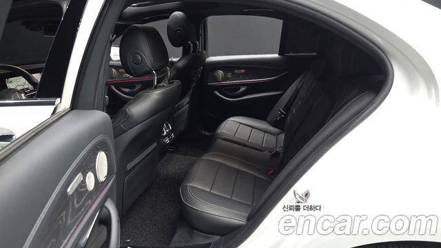 Mercedes-Benz E-Class E350 4MATIC AMG Line
