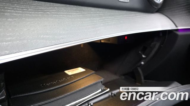 Mercedes-Benz E-Class E350 4MATIC AMG Line
