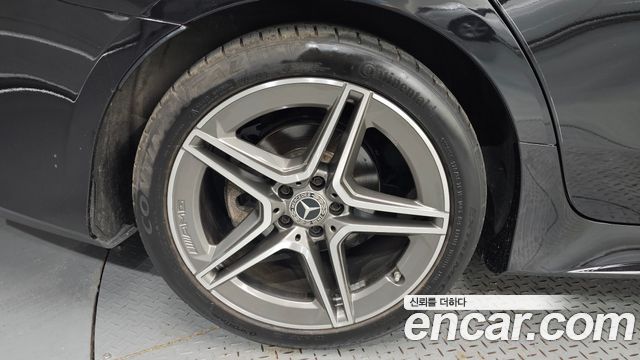 Mercedes-Benz CLS-Class CLS300d AMG Line