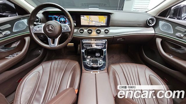 Mercedes-Benz CLS-Class CLS300d AMG Line