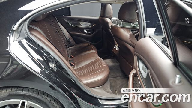 Mercedes-Benz CLS-Class CLS300d AMG Line