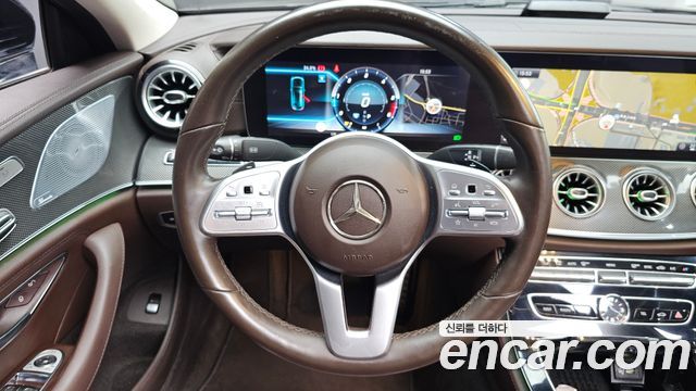 Mercedes-Benz CLS-Class CLS300d AMG Line