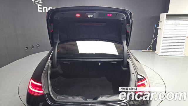 Mercedes-Benz CLS-Class CLS300d AMG Line