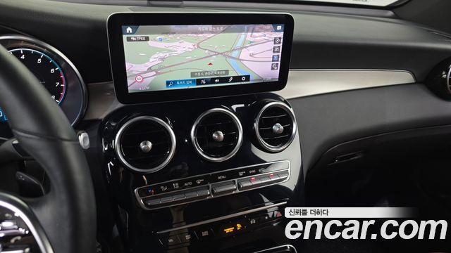 Mercedes-Benz GLC-Class GLC300 4MATIC Premium