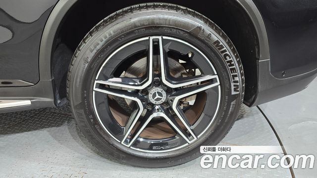 Mercedes-Benz GLC-Class GLC300 4MATIC Premium