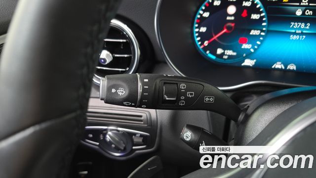 Mercedes-Benz GLC-Class GLC300 4MATIC Premium
