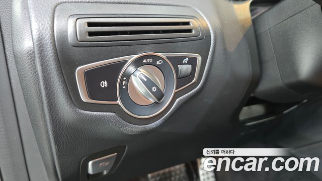 Mercedes-Benz GLC-Class GLC300 4MATIC Premium