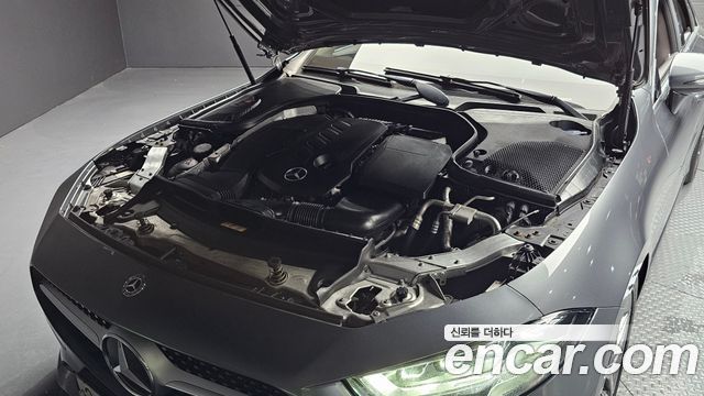 Mercedes-Benz CLS-Class CLS300d AMG Line