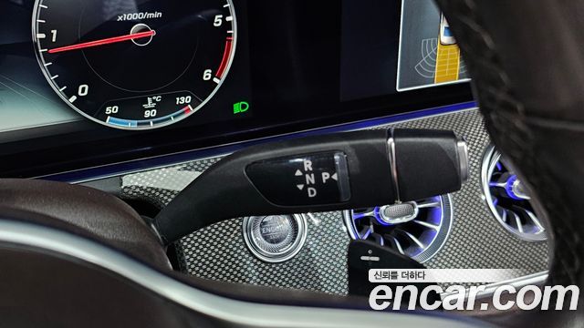 Mercedes-Benz CLS-Class CLS300d AMG Line