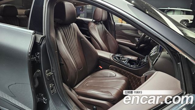 Mercedes-Benz CLS-Class CLS300d AMG Line