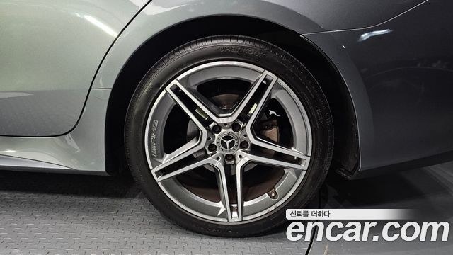 Mercedes-Benz CLS-Class CLS300d AMG Line