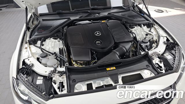 Mercedes-Benz E-Class E200 Avantgarde