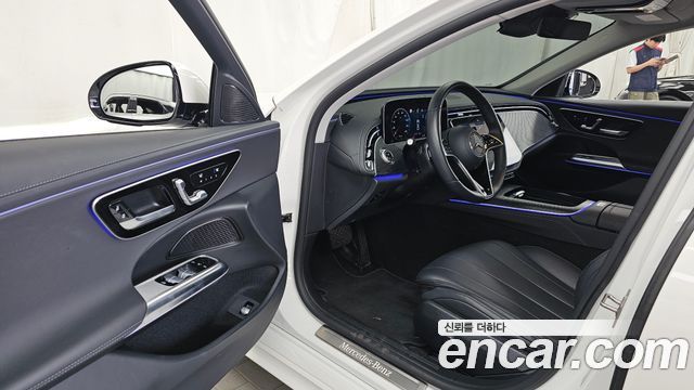 Mercedes-Benz E-Class E200 Avantgarde