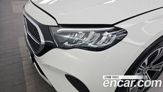 Mercedes-Benz E-Class E200 Avantgarde