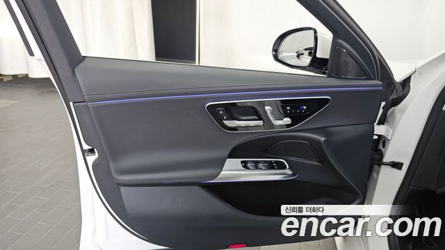 Mercedes-Benz E-Class E200 Avantgarde