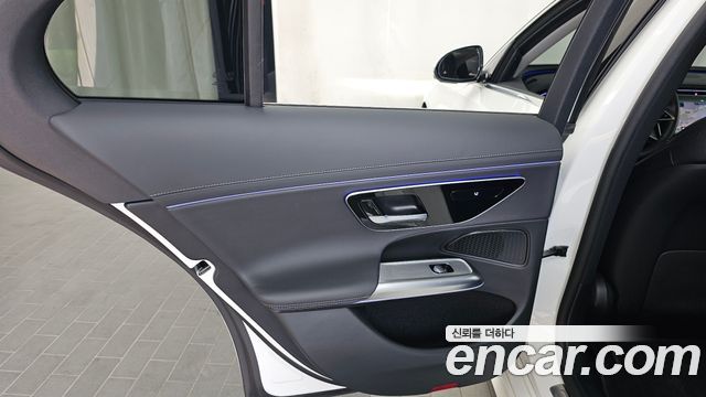 Mercedes-Benz E-Class E200 Avantgarde