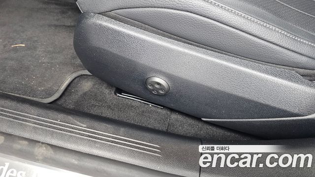 Mercedes-Benz E-Class E200 Avantgarde
