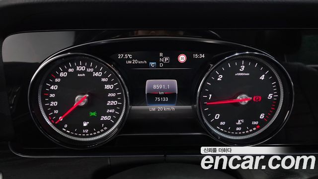 Mercedes-Benz E-Class E220d Avantgarde