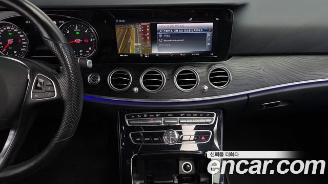 Mercedes-Benz E-Class E220d Avantgarde
