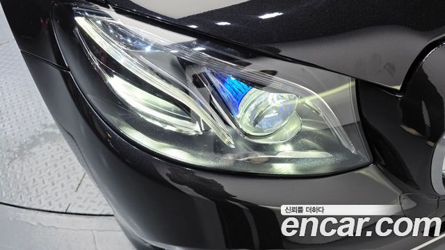 Mercedes-Benz E-Class E220d Avantgarde