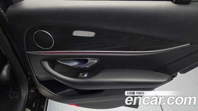 Mercedes-Benz E-Class E220d Avantgarde