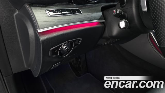 Mercedes-Benz E-Class E220d Avantgarde