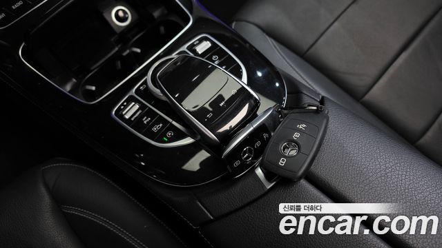 Mercedes-Benz E-Class E220d Avantgarde