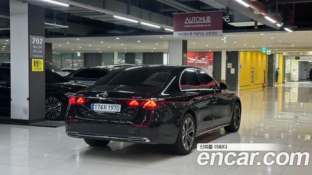 Mercedes-Benz E-Class E350e 4MATIC