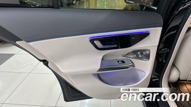 Mercedes-Benz E-Class E350e 4MATIC