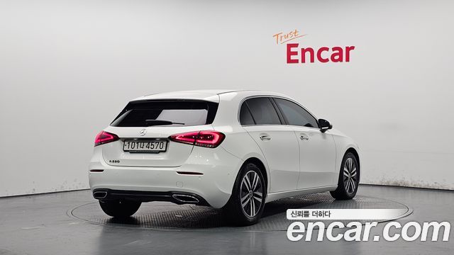 Mercedes-Benz A-Class A220 Hatchback