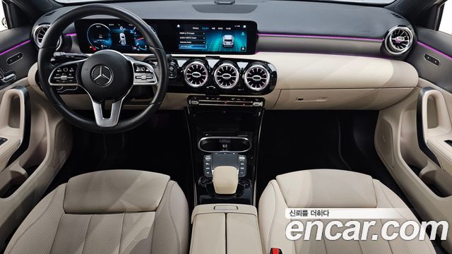 Mercedes-Benz A-Class A220 Hatchback