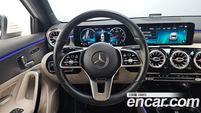 Mercedes-Benz A-Class A220 Hatchback