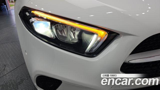 Mercedes-Benz A-Class A220 Hatchback