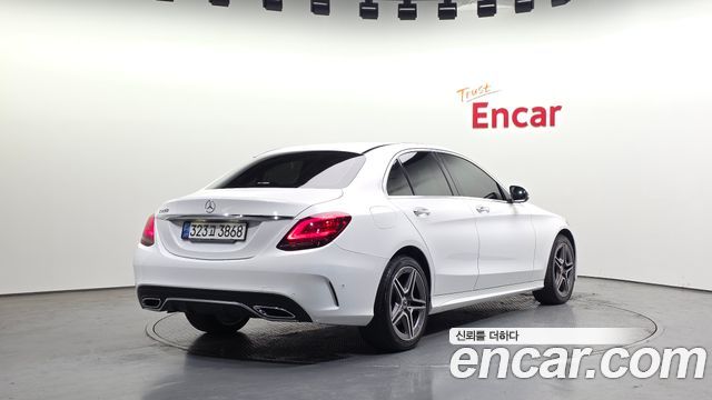 Mercedes-Benz C-Class C200 AMG Line