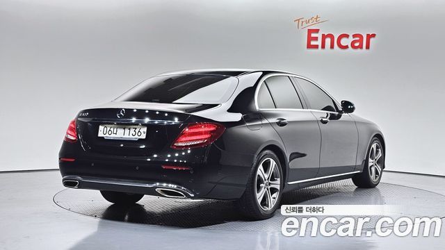 Mercedes-Benz E-Class E300 Avantgarde