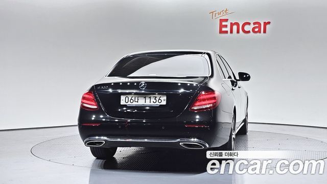 Mercedes-Benz E-Class E300 Avantgarde