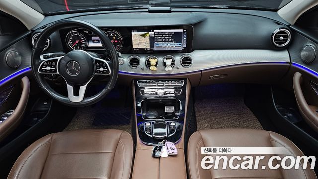 Mercedes-Benz E-Class E300 Avantgarde